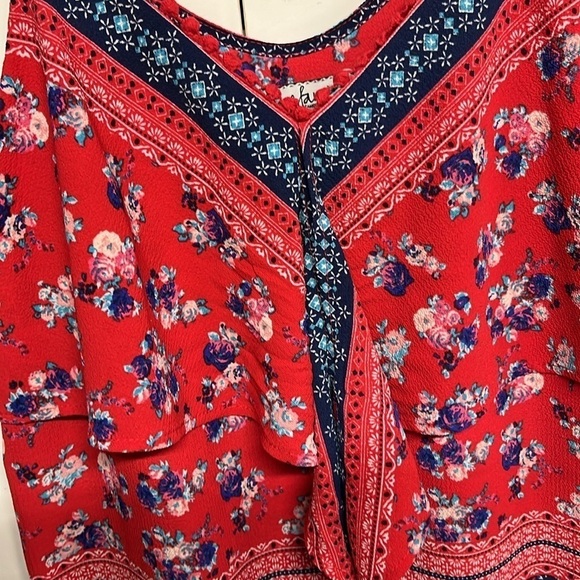 Crave Fame by Almost Famous Top - Picture 4 of 9